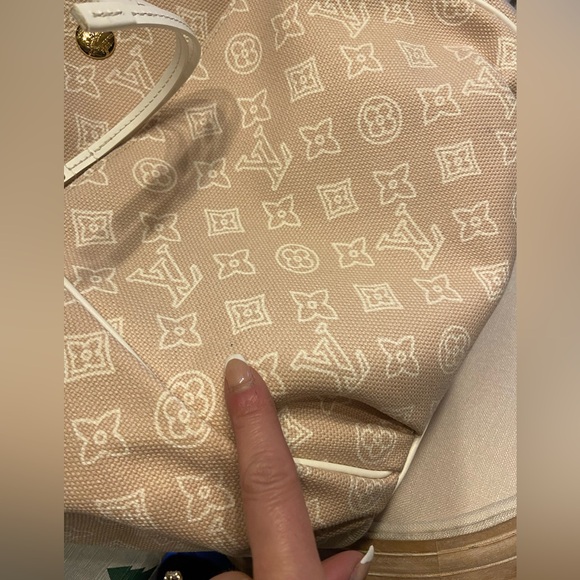 LV tote bag Cabas Ipanema PM size - Picture 15 of 17